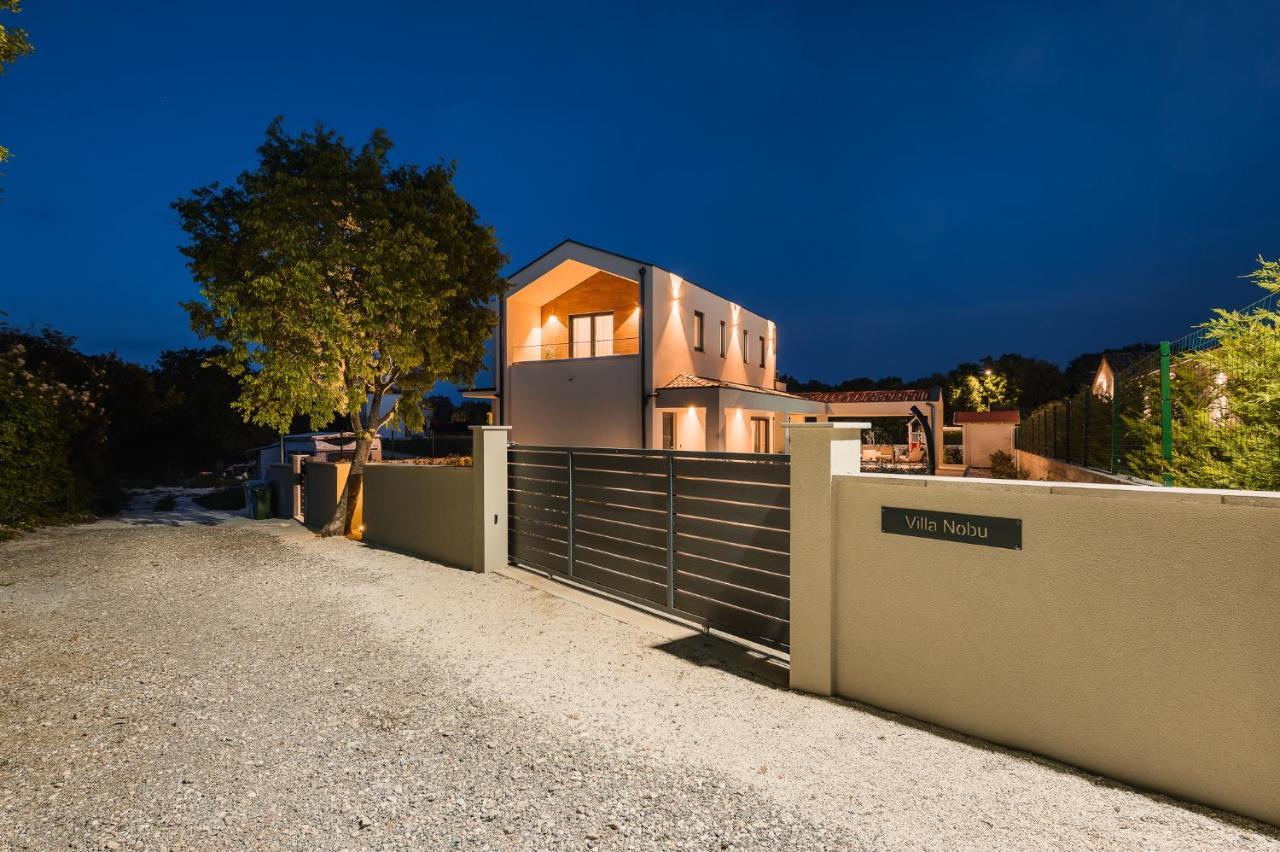Villa Nobu Mali Vareški Buitenkant foto