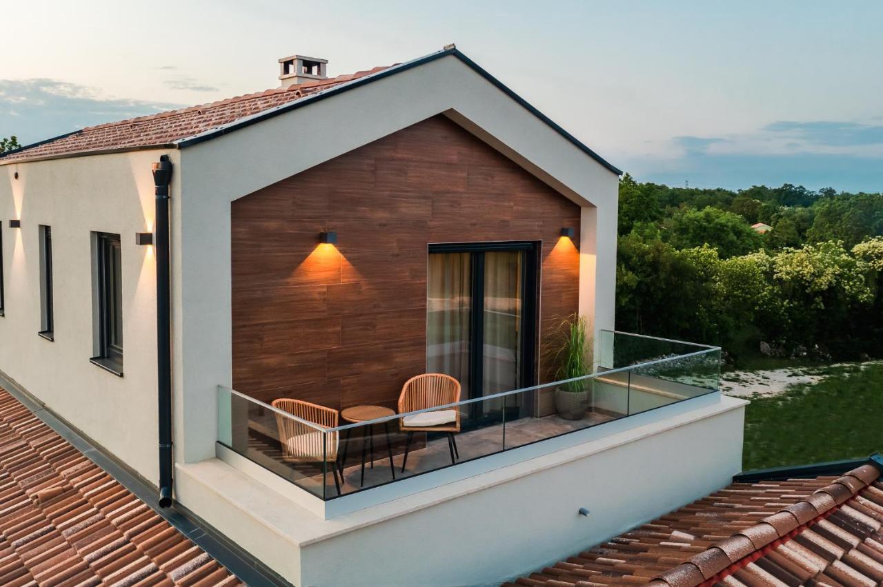 Villa Nobu Mali Vareški Buitenkant foto